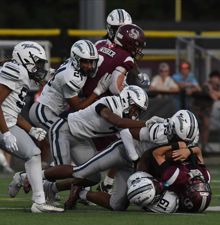 Takeaways allow Farmington to topple Seaholm for control of OAA Blue