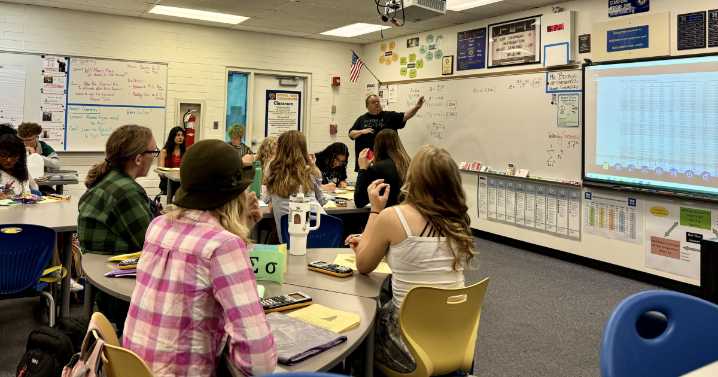 Marana High School math teacher receives Yale Educator Award