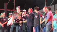 Equipo de béisbol Indios de Ciudad Juárez entrega trofeo de campeonato al alcalde Cruz Pérez Cuéllar