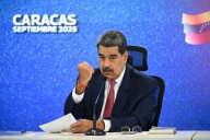 Maduro llevará militares a los barrios para entrenar a la población