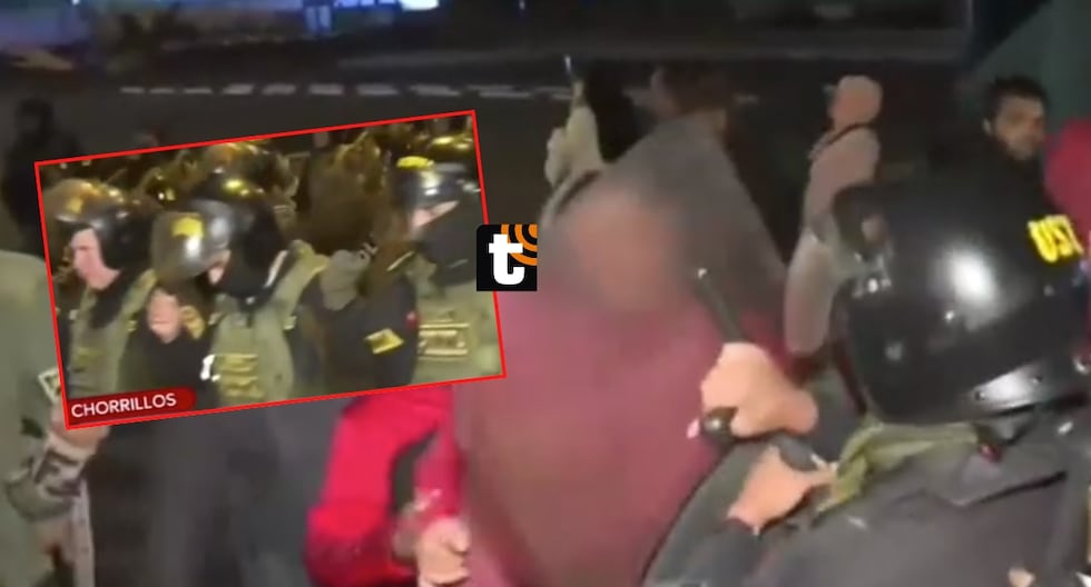 300 policías desalojaron a pescadores artesanales y comerciantes en Chorrillos: “¿Por qué no van por los rateros así?” Un amplio grupo de la PNP madrugaron y sacaron a pescadores y comerciantes del mu