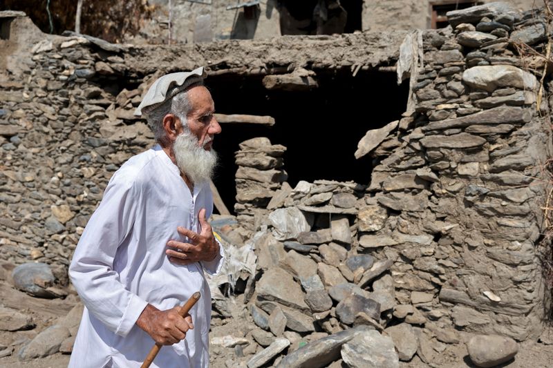 Afghan earthquake survivors refuse to return to villages, fearing landslides