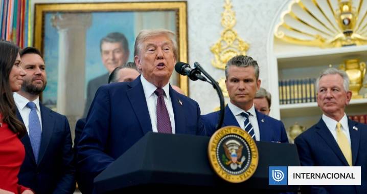 Trump reaparece en público y anuncia que trasladará la sede del Comando Espacial de Colorado a Alabama