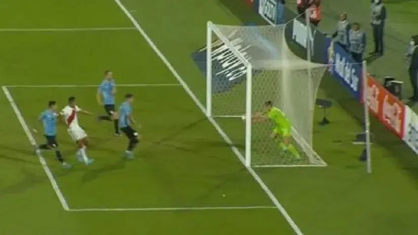 ¿Fue gol de Trauco en el 2022? Pedro García revela lo que le dijo Sergio Rochet en las Eliminatorias pasadas