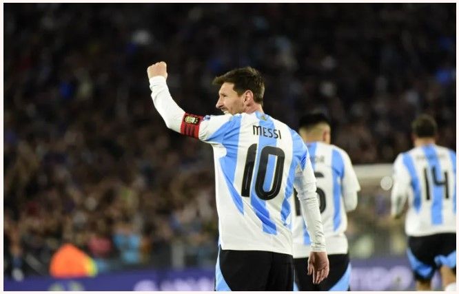 Sin Lionel Messi, se definió quién usará la 10 en la Selección argentina contra Ecuador