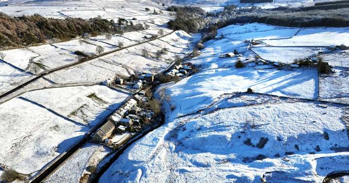UK issued snow forecast as Brits face chilly season change