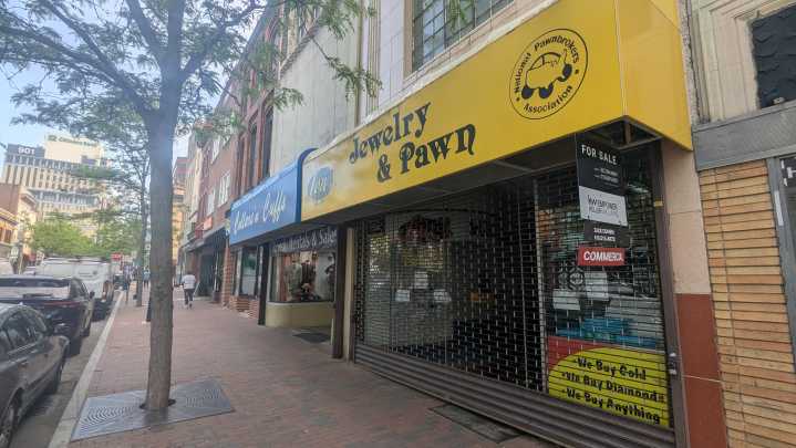 Ex-Wilmington pawn shop runner who stole, resold goods pleads guilty