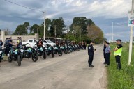 FÉ BAJO AGUA! 300 policías y 70 vehículos de la fuerza custodian a los peregrinos a Itatí