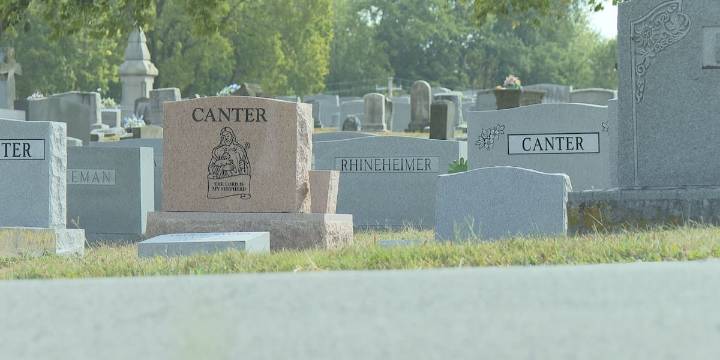 Monument maker restores headstones damaged by drunk driver