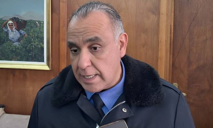 Joven atrincherada en una escuela: el jefe de la Policía aseguró que es el primer caso en el país