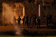 Artesano indígena muere tras recibir disparos en operativo militar durante protestas en Ecuador