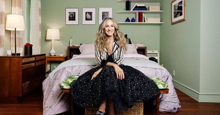 Carrie Bradshaw's Return Teased In 'Sex And The City' Reboot After Axe