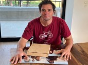 De Pinamar a Brasil. Invirtió $13.000, creó un negocio de originales rompecabezas y hoy factura millones
