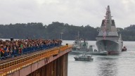 Navantia bota en Ferrol la fragata F-111, emblema del «resurgir industrial» del país
