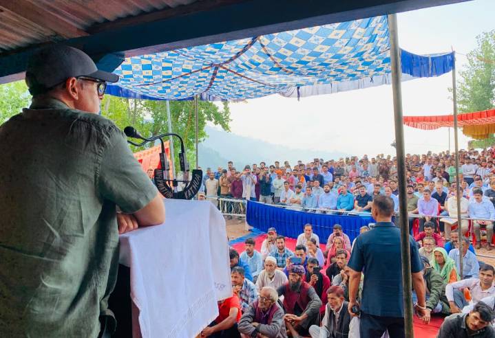 Govt to allot 5-marla land to flood-affected families: CM Omar