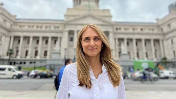 Diputada radical por Córdoba defendió la universidad pública y advirtió: “Milei pide listas sin debate”