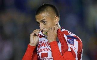 Chivas derrota al América en el Clásico Nacional