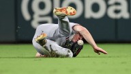 Nationals' Jacob Young makes wild bobbling catch for 2nd straight game
