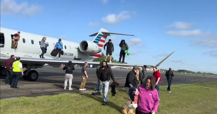 Urgent toxic plane fume warning as passengers and staff suffer 'brain injuries'