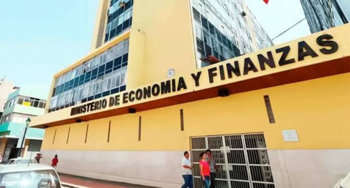 MEF anuncia medidas tributarias para incentivar ahorro previsional de trabajadores independientes