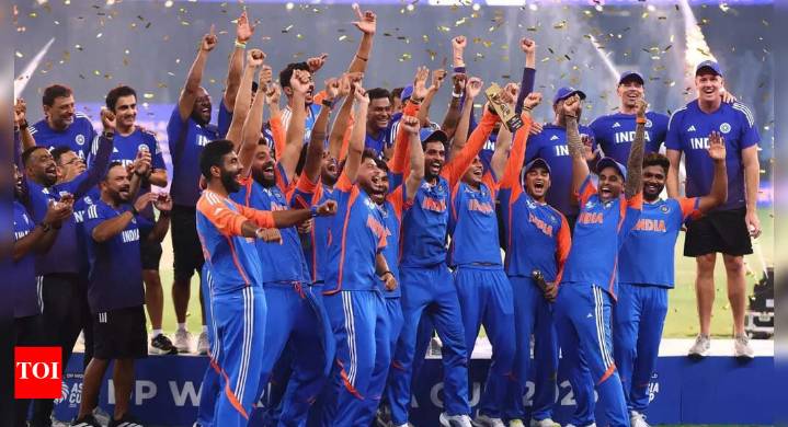 'This will haunt them': Shoaib Malik says India will regret not accepting Asia Cup trophy from Mohsin Naqvi