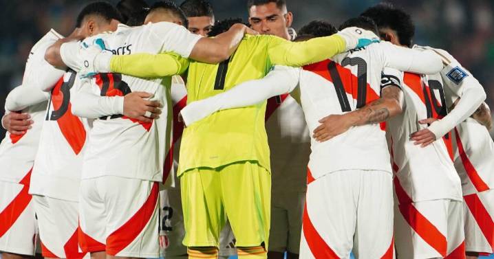 Revelan el técnico que está por encima de Manuel Barreto para asumir la selección peruana tras salida de Óscar Ibáñez