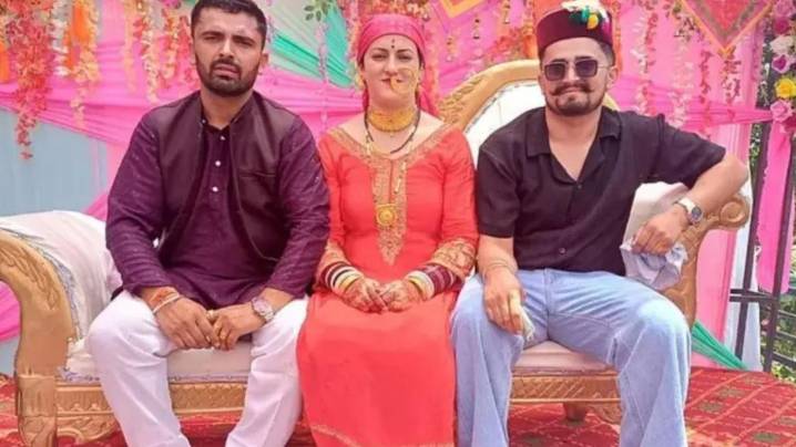 Matrimonio inusual en el Himalaya: la historia de una novia y dos maridos