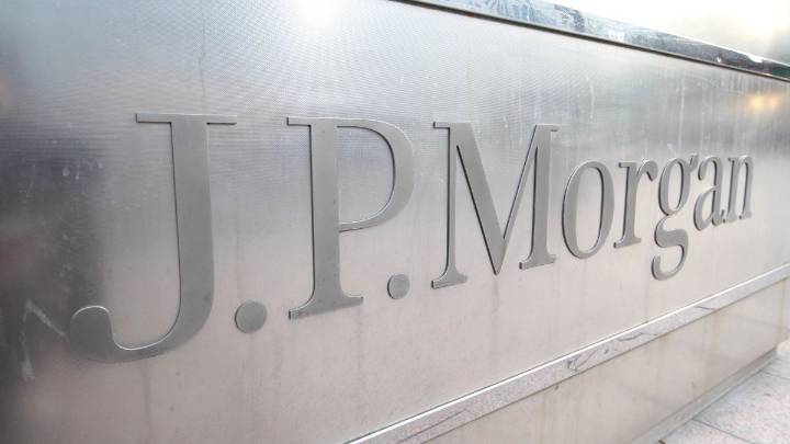 Elecciones en PBA: Qué anticipaba para el dólar y las tasas el J.P. Morgan, si se concretaba un triunfo "arrollador" del peronismo