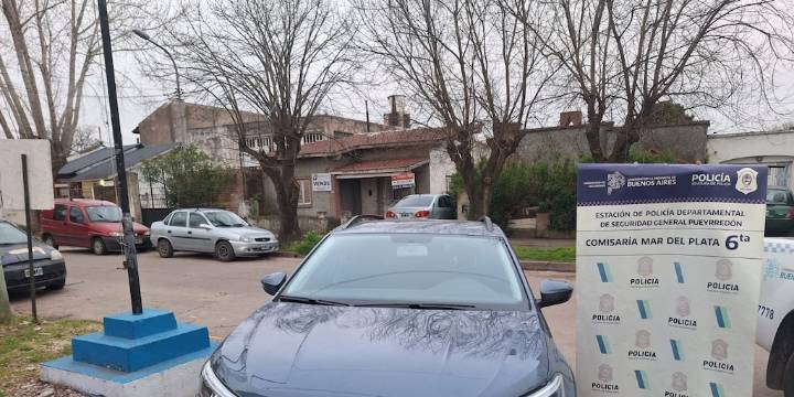 Cayeron dos adolescentes de 15 y 17 años que robaron un auto a mano armada en Mar del Plata