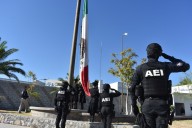 Conmemora FGE el día de la Independencia con honores a la bandera