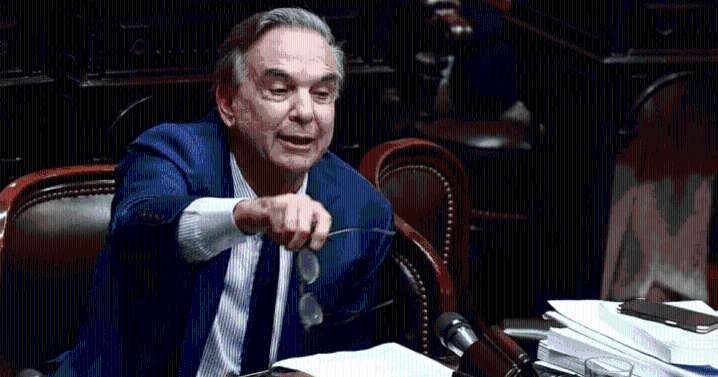 Miguel Pichetto se sube a La Neuquinidad: formalizará el acuerdo con la alianza de Rolando Figueroa este miércoles