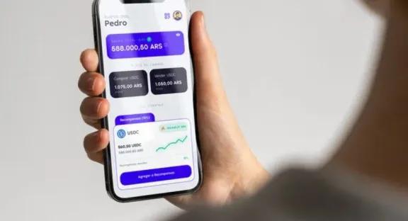 Tensión cambiaria: las billeteras virtuales frenaron la venta del dólar oficial