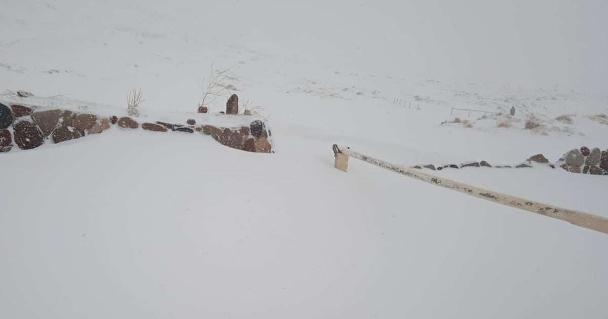 Grupo de personas queda aislado en pozas termales del Cajón del Maipo tras caída de nieve
