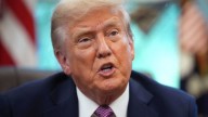 Trump dice que autoriza derribar aviones venezolanos si las fuerzas navales de EE.UU. se sienten amenazadas en el mar Caribe