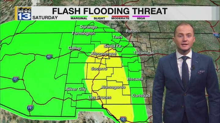 Showers and storms move into New Mexico this weekend