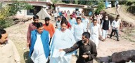 Bhalla leads Congress team to rain-hit Mahore, Dharmari in Reasi