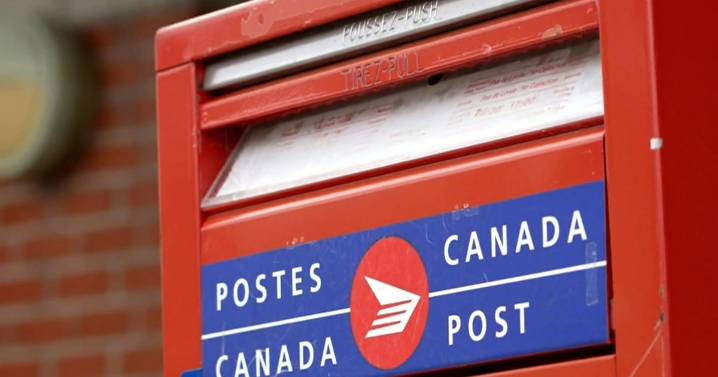 Canada Post strike: Unionized employees urge return to table
