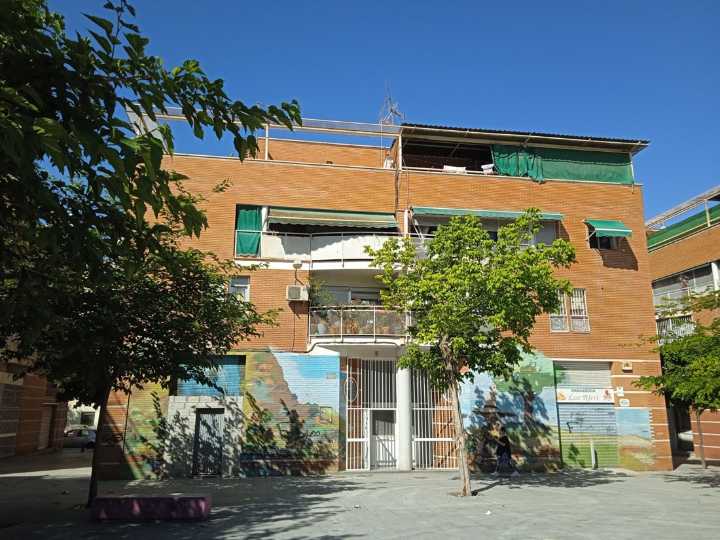 Vecinos de Almanjayar buscan mediación para no perder ayuda de más de cinco millones en ahorro energético