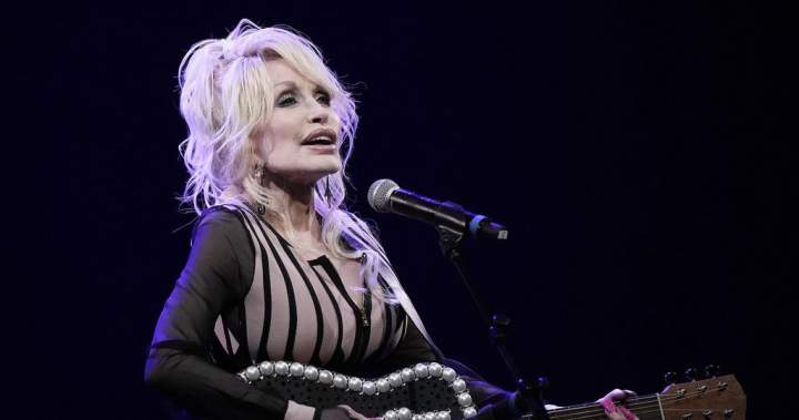 Dolly Parton postpones Vegas residency for 1 year due to ‘health challenges’