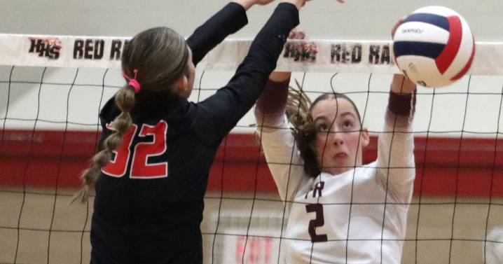 Prairie Ridge’s Addi Smith directs offense in key early-season win over Huntley  – Shaw Local