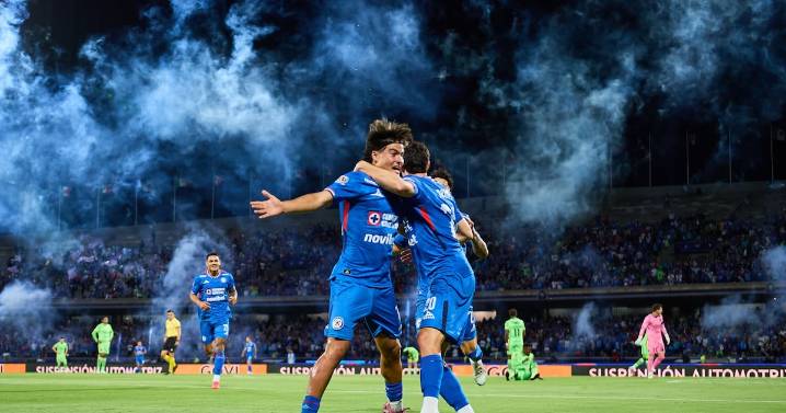 Cruz Azul firma su séptimo triunfo al hilo y se mantiene como el único equipo invicto
