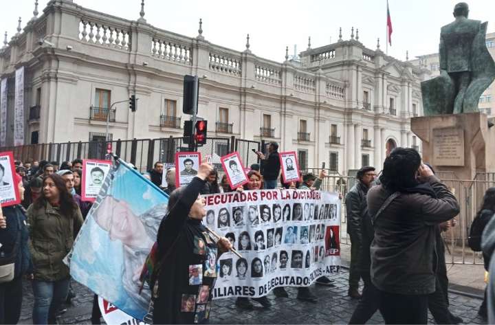 Masiva marcha recuerda en Chile aniversario 52 del golpe de Estado (+Foto)