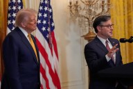 Mike Johnson se retractó de su afirmación de que Trump era un “informante del FBI” en el caso Epstein