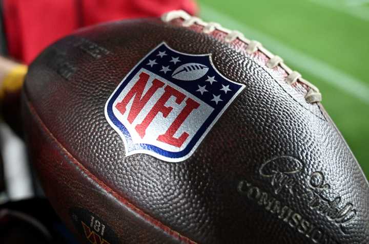 Michael Vick throwback jersey landed NFL QB in hot water: I ‘decided to take it down’