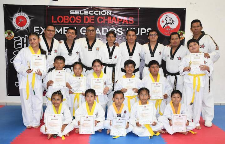 Selección Lobos de Chiapas estrena nuevos grados