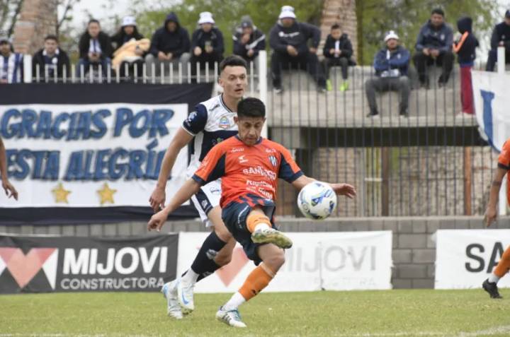 Sarmiento ganó un partido crucial ante San Martín (F)