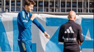 Kosa, central del Real Zaragoza, pisa el césped tras su operación de rodilla hace dos meses