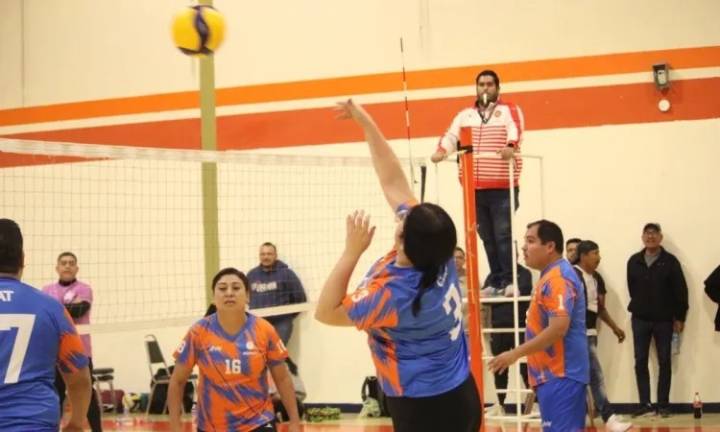 Alistan Torneo de Voleibol Mixto para Funcionarios UAT jueves, 4 de septiembre de 2025