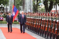 Presidente de Cuba sostiene encuentro con autoridades laosianas