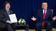 El regalo de Donald Trump a Javier Milei: qué decía el “tweet” impreso en su reunión en Nueva York